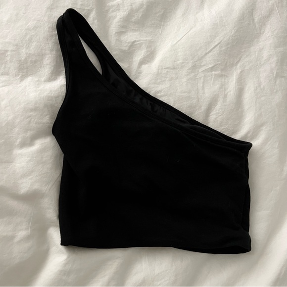 Klassy Network one shoulder cropped black brami (includes bra pads) - Picture 3 of 4